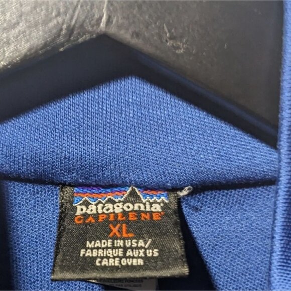 Patagonia | Men's 3/4 zip Capilene Sweater in Blue - Picture 4 of 7